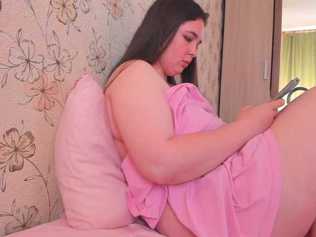 Alicenextdoor live cam on BongaCams