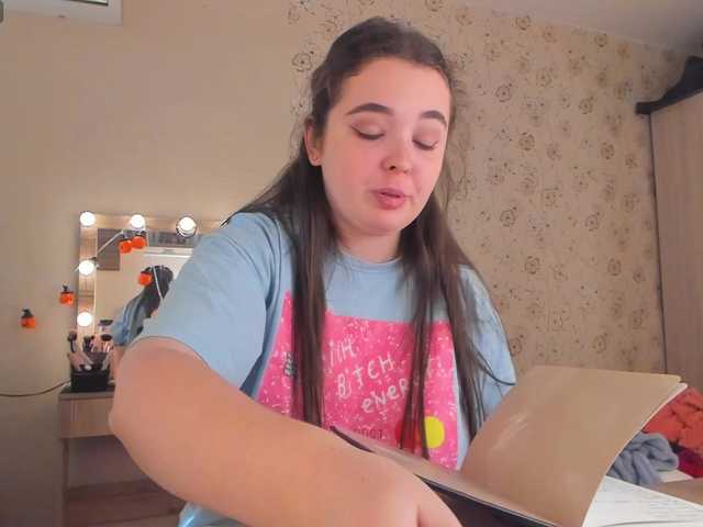 Alicenextdoor