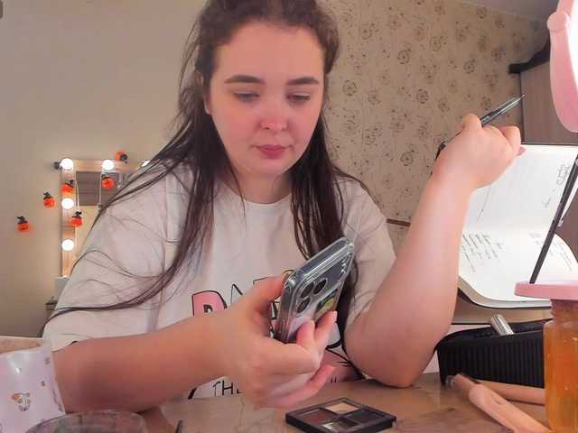Alicenextdoor live cam on BongaCams
