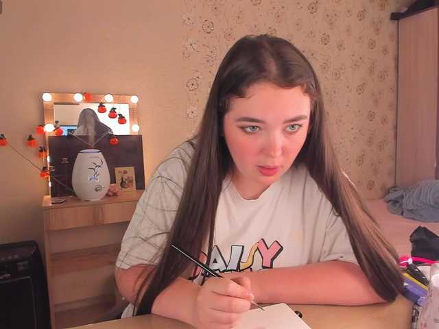 Alicenextdoor live webcam show