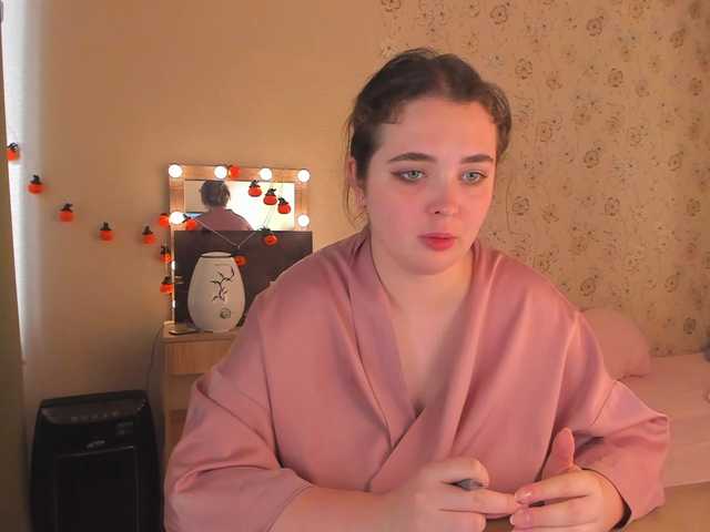 Alicenextdoor live webcam show