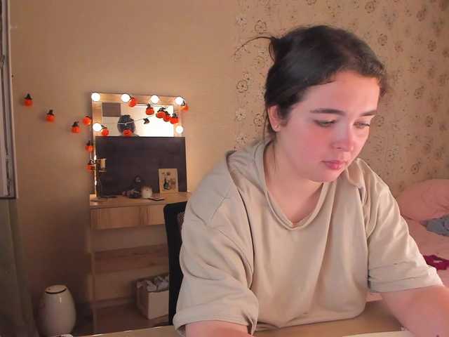 Alicenextdoor live cam on BongaCams