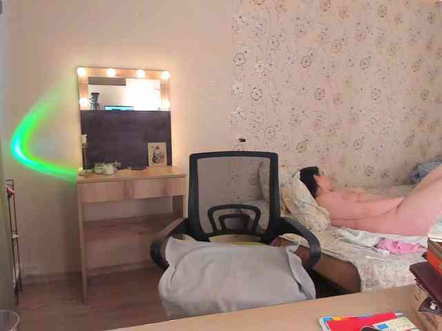 Alicenextdoor webcam