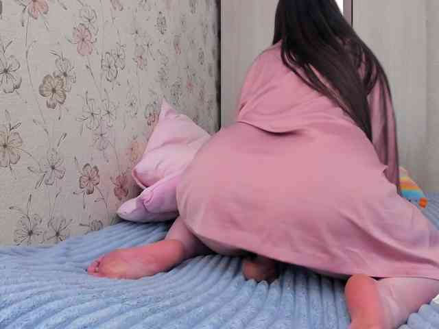 Alicenextdoor webcam