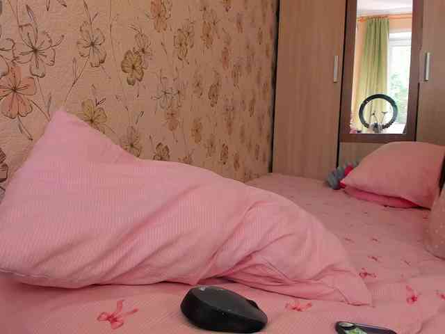 Alicenextdoor webcam
