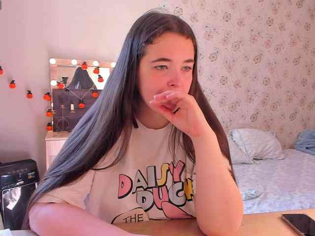 Alicenextdoor webcam