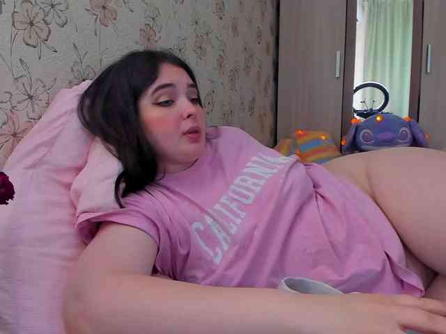 Alicenextdoor webcam