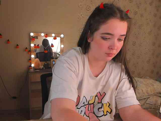 Alicenextdoor webcam