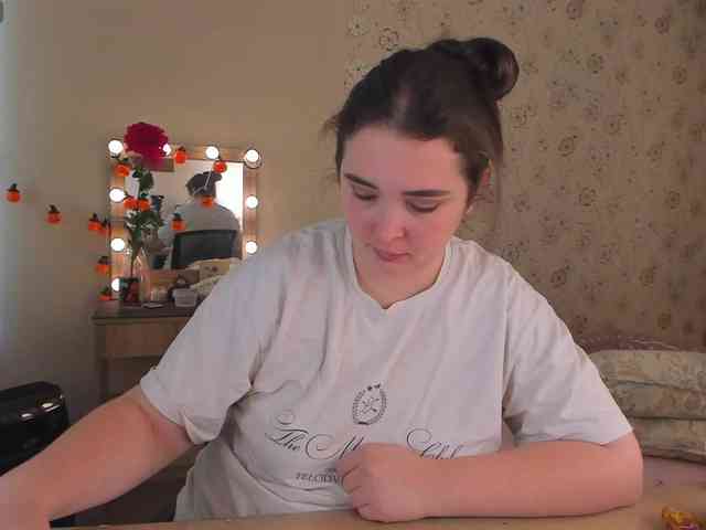 Alicenextdoor webcam