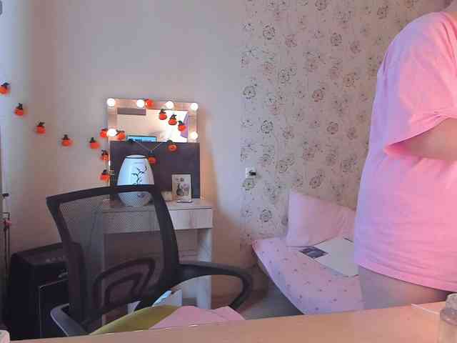 Alicenextdoor webcam