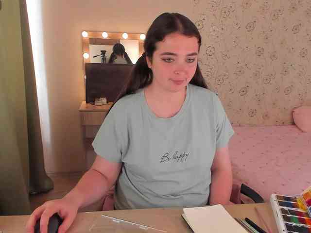 Alicenextdoor webcam
