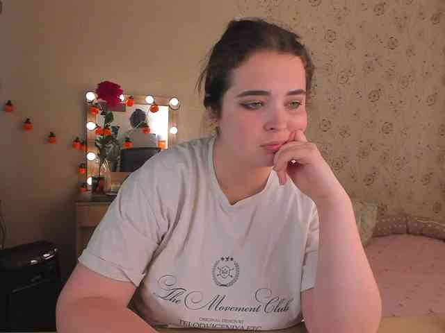 Alicenextdoor webcam