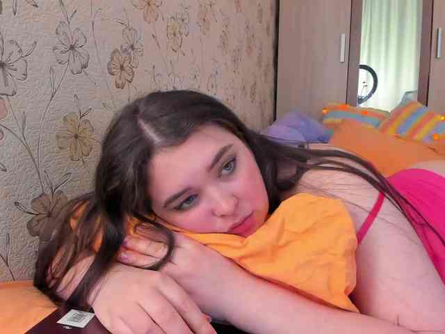 Alicenextdoor webcam