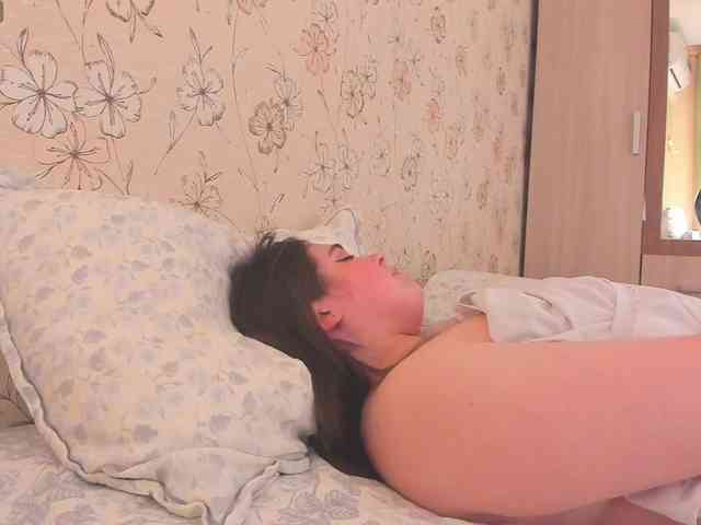 Alicenextdoor webcam