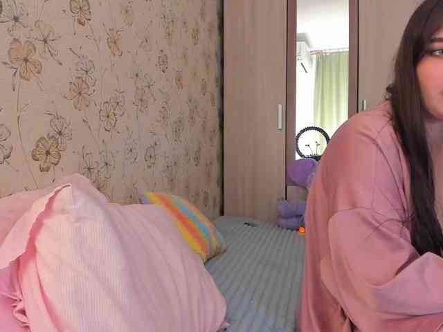 Alicenextdoor webcam