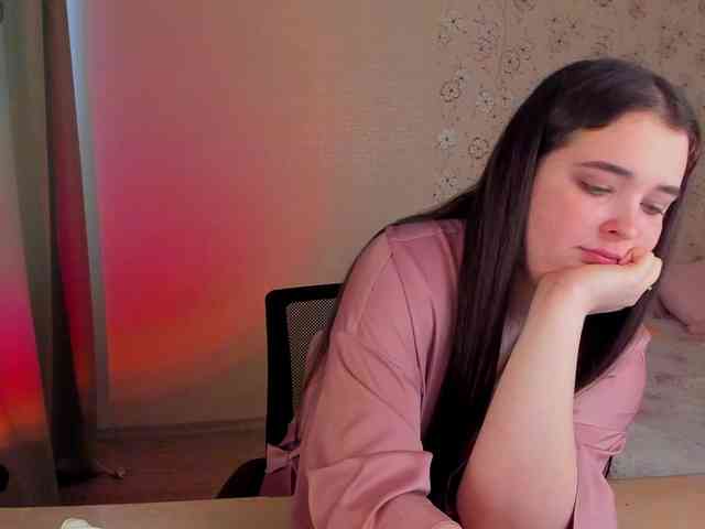 Alicenextdoor webcam