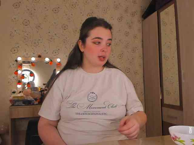 Alicenextdoor webcam