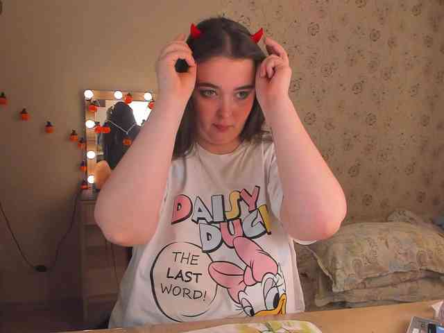 Alicenextdoor webcam