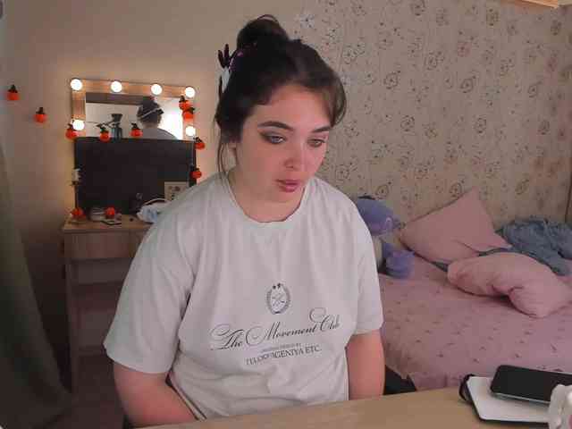 Alicenextdoor webcam