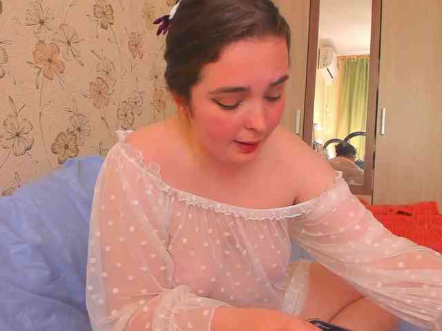 Alicenextdoor webcam