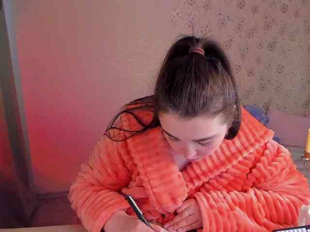 Alicenextdoor webcam