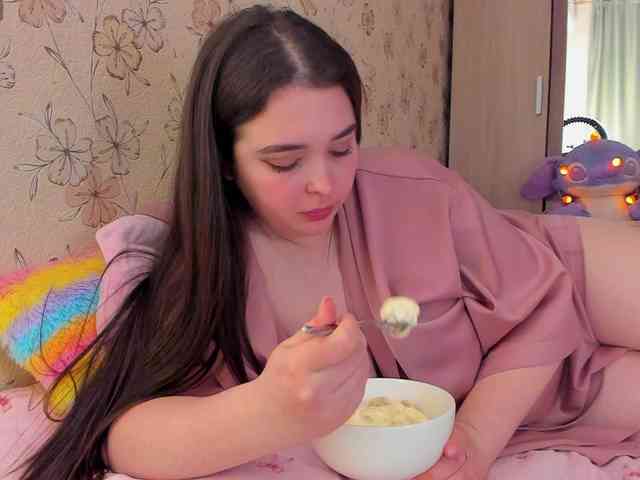 Alicenextdoor webcam