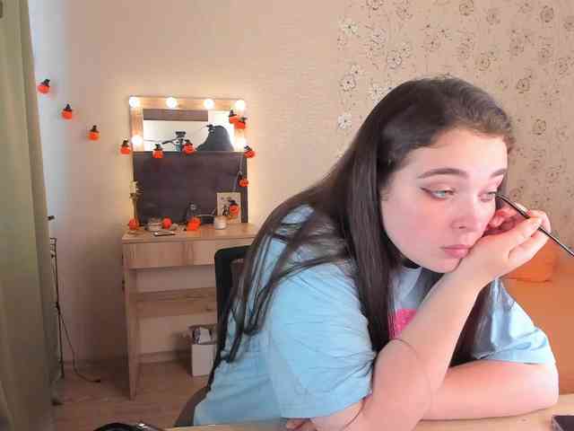 Alicenextdoor webcam