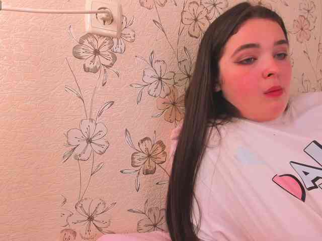 Alicenextdoor webcam