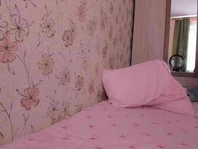 Alicenextdoor webcam
