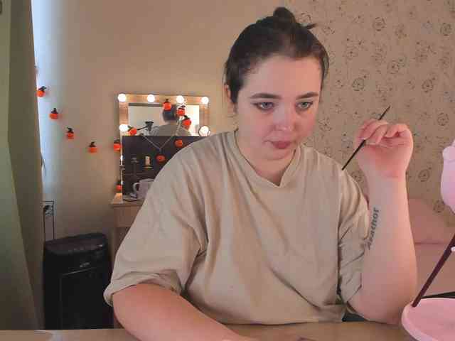 Alicenextdoor webcam