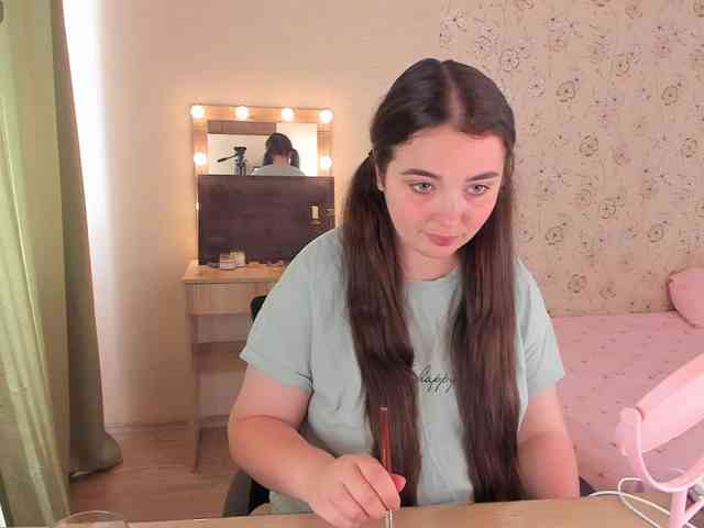 Alicenextdoor webcam