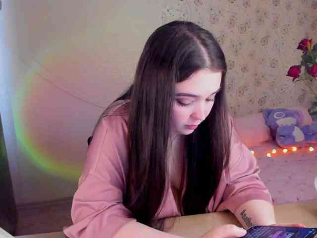 Alicenextdoor webcam