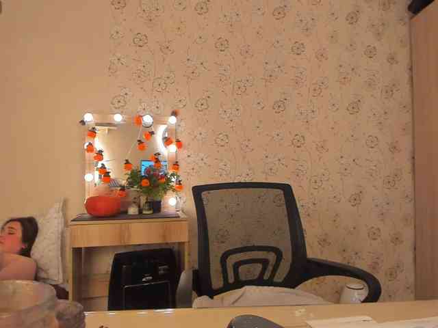 Alicenextdoor webcam