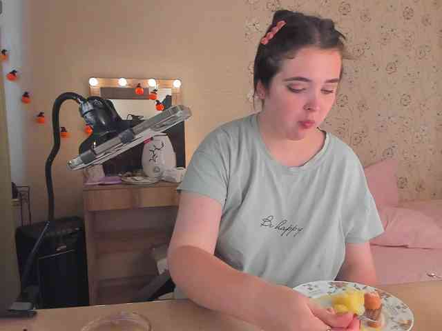 Alicenextdoor webcam