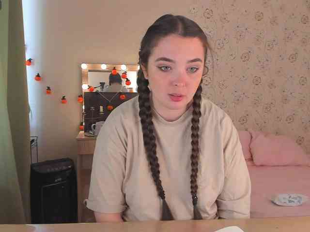 Alicenextdoor webcam