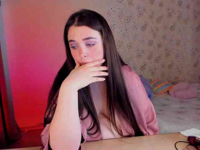 Alicenextdoor webcam