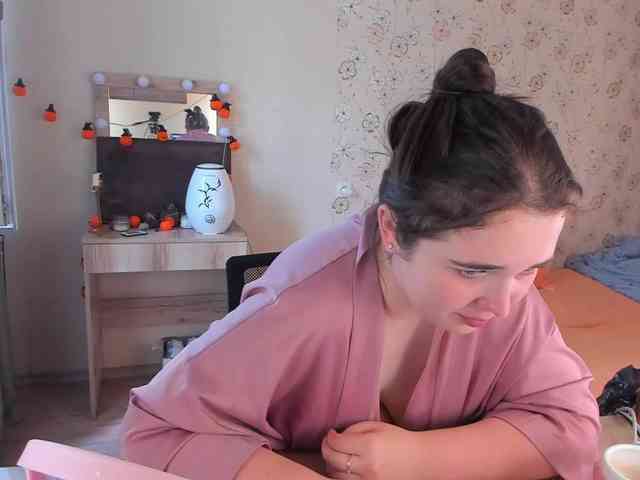 Alicenextdoor webcam