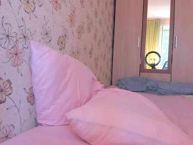 Alicenextdoor webcam