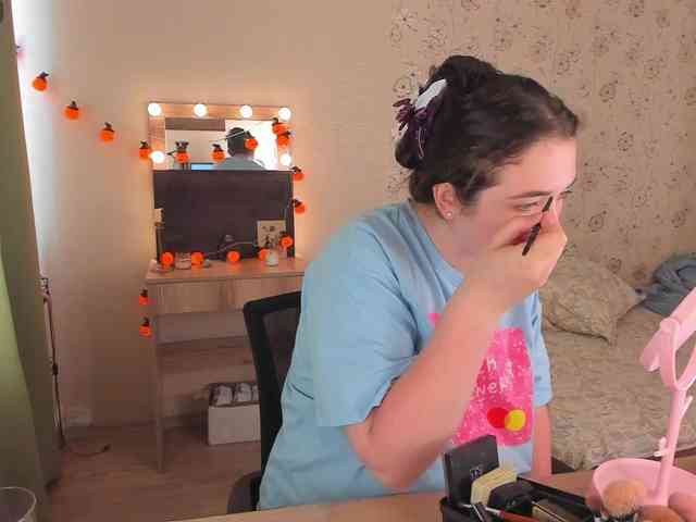 Alicenextdoor webcam