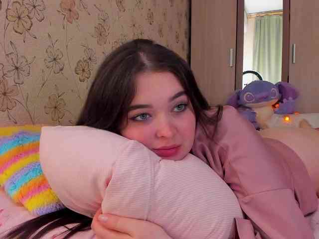 Alicenextdoor webcam