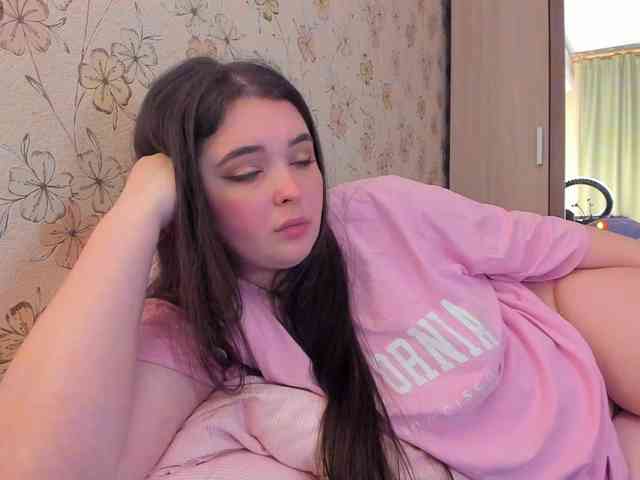 Alicenextdoor webcam