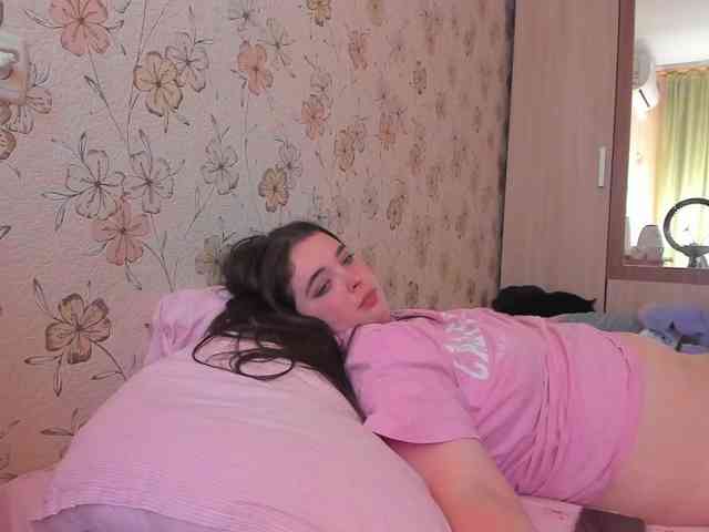 Alicenextdoor webcam