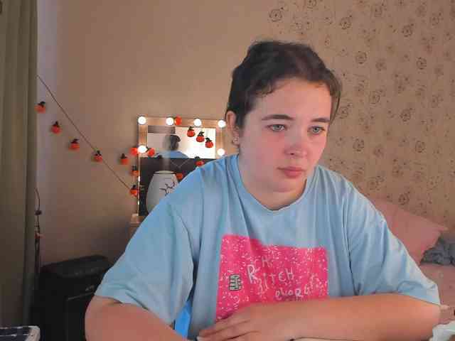 Alicenextdoor webcam
