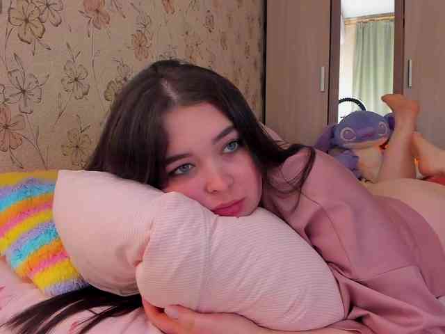 Alicenextdoor webcam