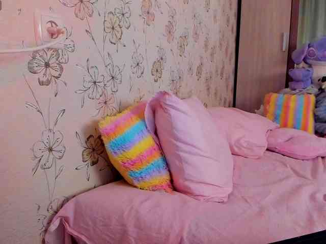 Alicenextdoor webcam