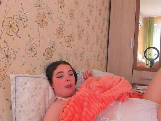 Alicenextdoor webcam