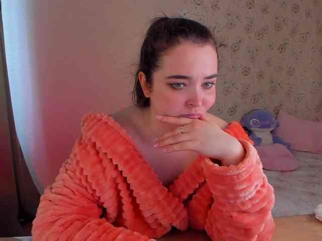 Alicenextdoor webcam