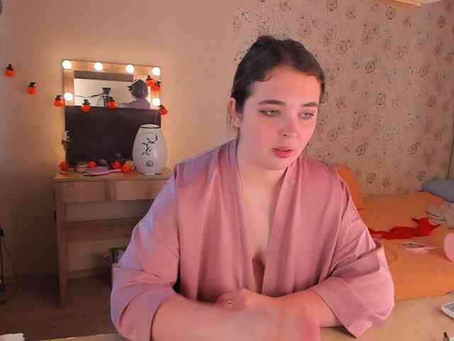 Alicenextdoor webcam