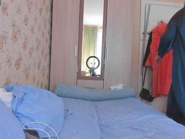 Alicenextdoor webcam