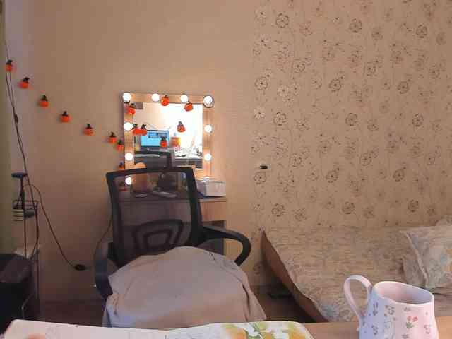 Alicenextdoor webcam